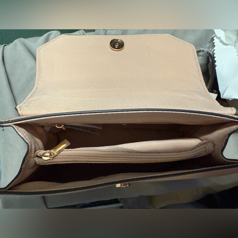 Aldo Tan Shoulder Bag with Gold Hardware, (it’s more of a mauve color) - Picture 3 of 3